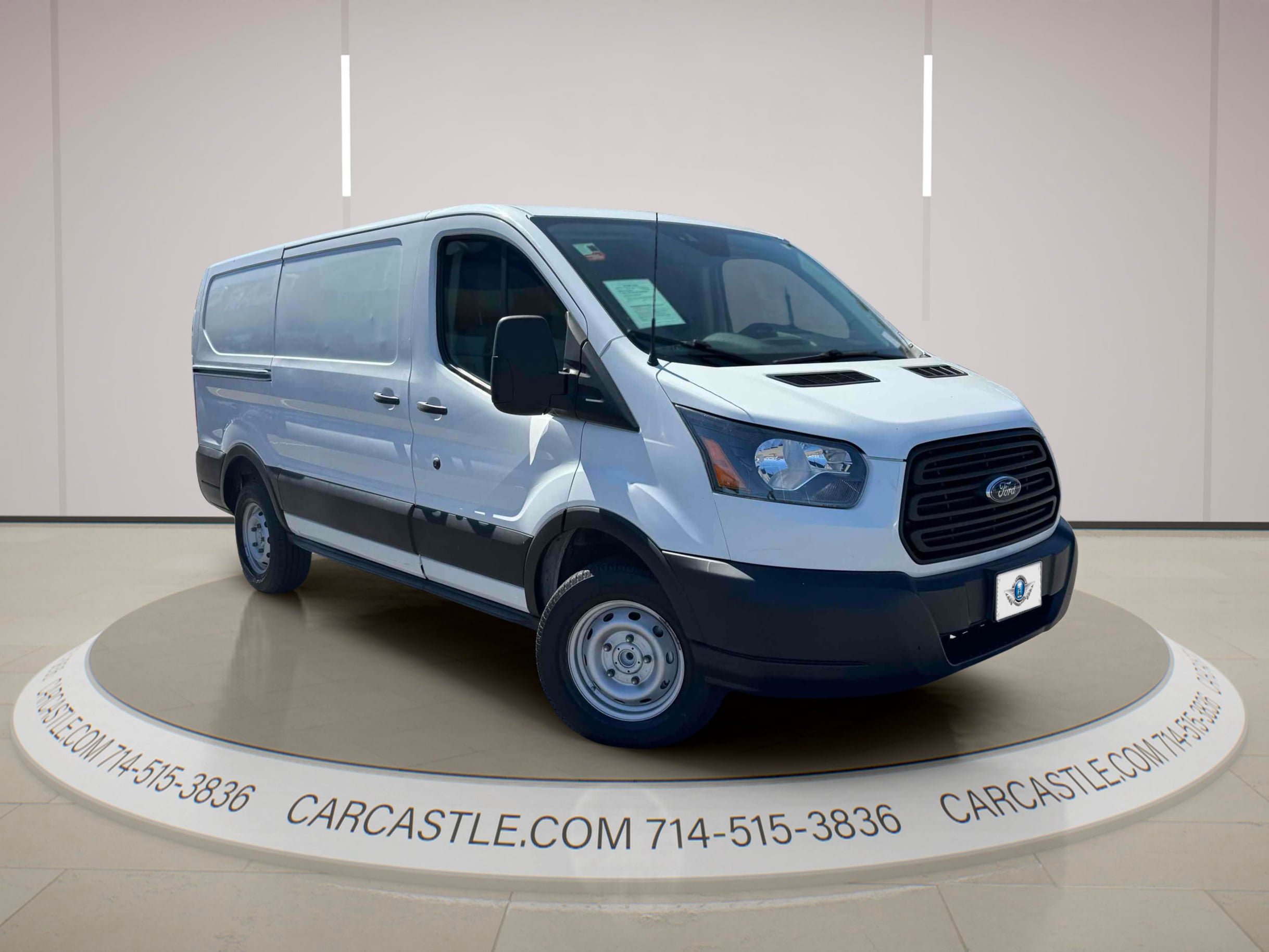 Used 2019 Ford Transit 250 130 Low Roof RWD image 7