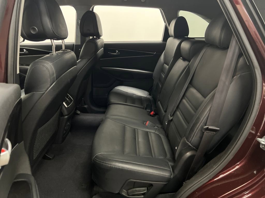 Used 2016 Kia Sorento EX image 26