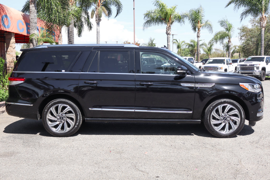 Used 2022 Lincoln Navigator L 4WD image 10