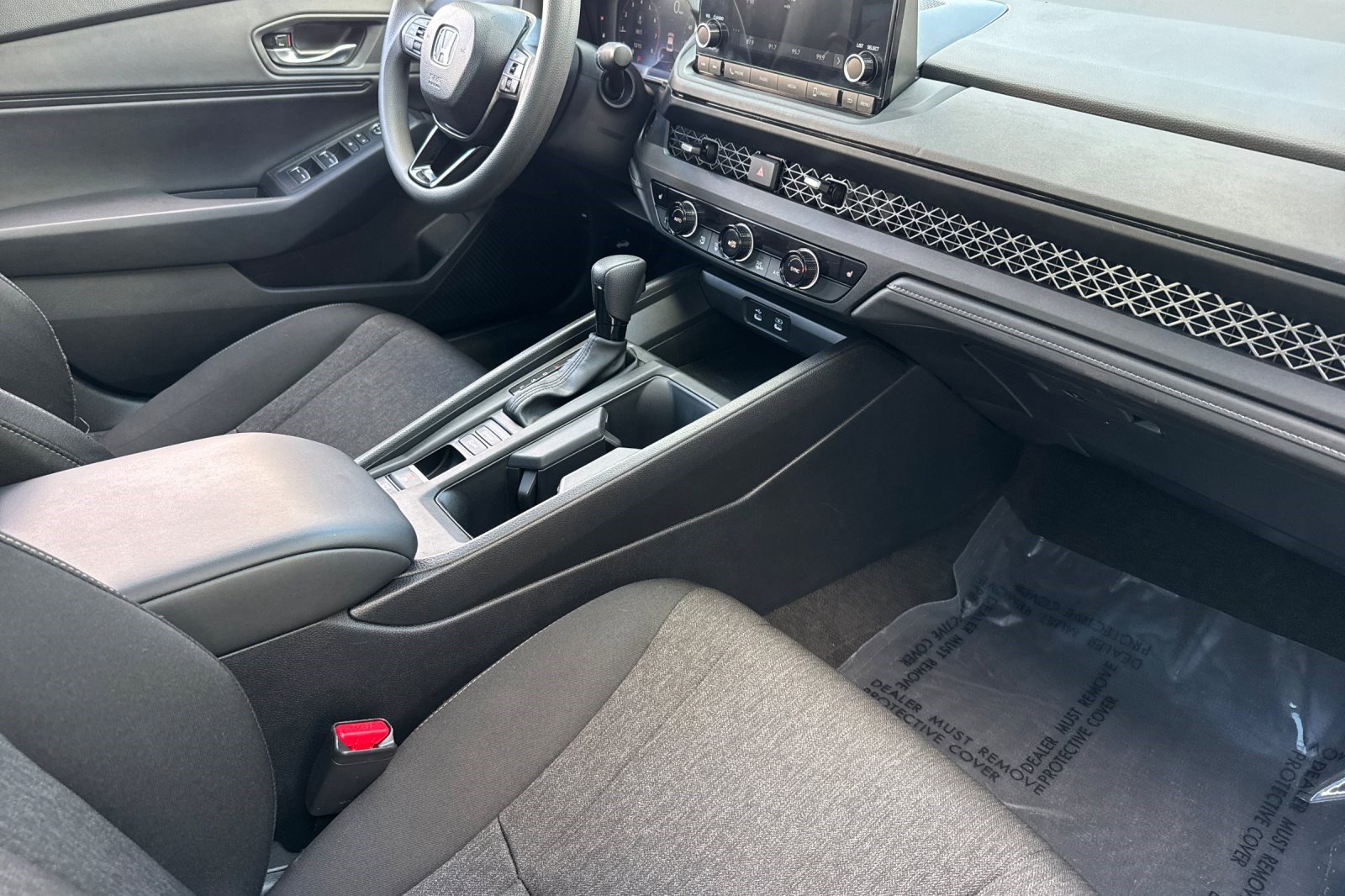 Used 2025 Honda Accord SE image 31