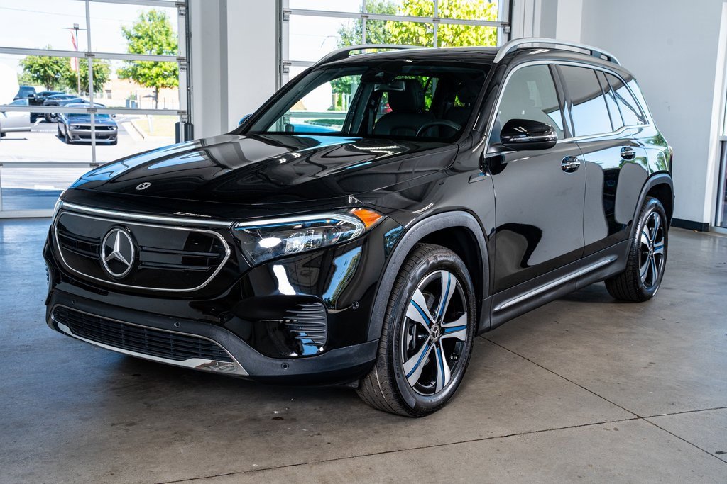 Used 2023 Mercedes-Benz EQB 350 4MATIC SUV w/ Exclusive Package image 11