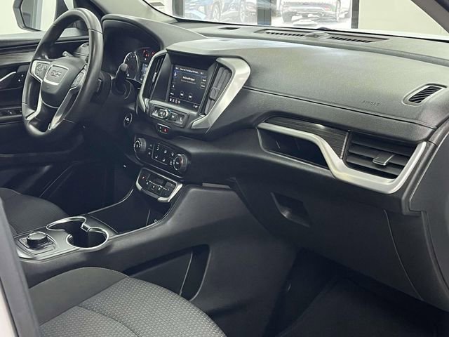 Used 2024 GMC Terrain SLE FWD image 24