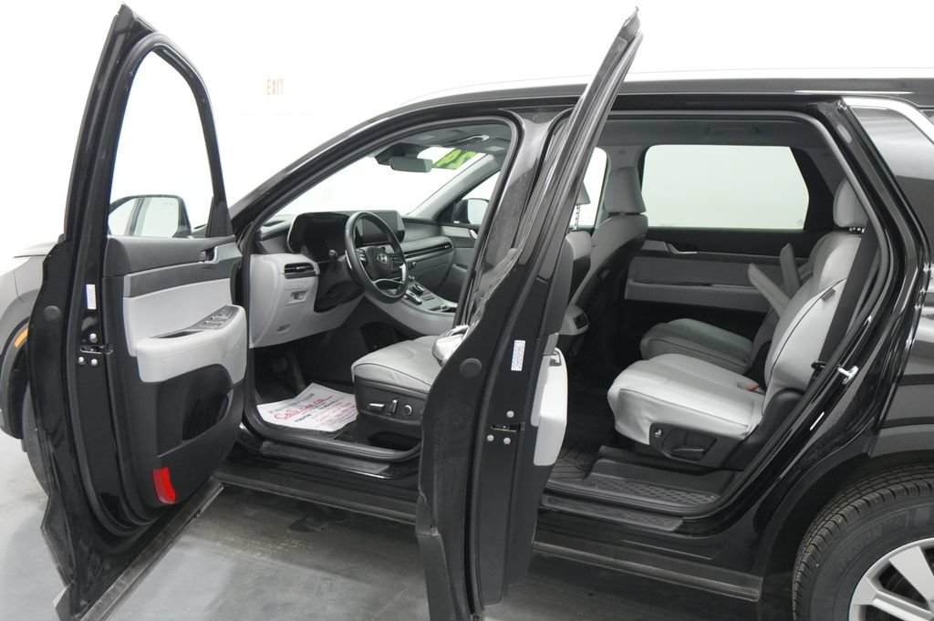 Used 2024 Hyundai Palisade SEL FWD image 20