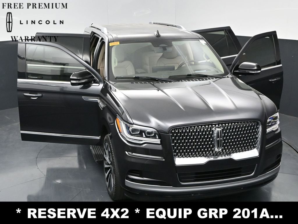 Used 2022 Lincoln Navigator Reserve image 35