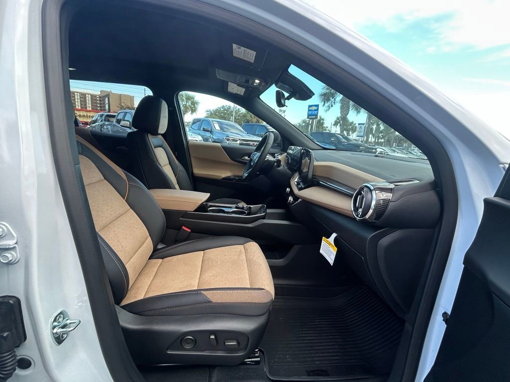 New 2026 Chevrolet Equinox ACTIV w/ Convenience Package III image 22