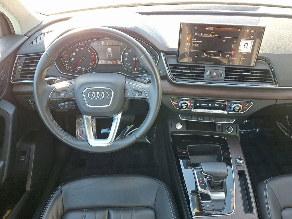 Certified 2023 Audi Q5 2.0T Premium w/ Convenience Package image 12