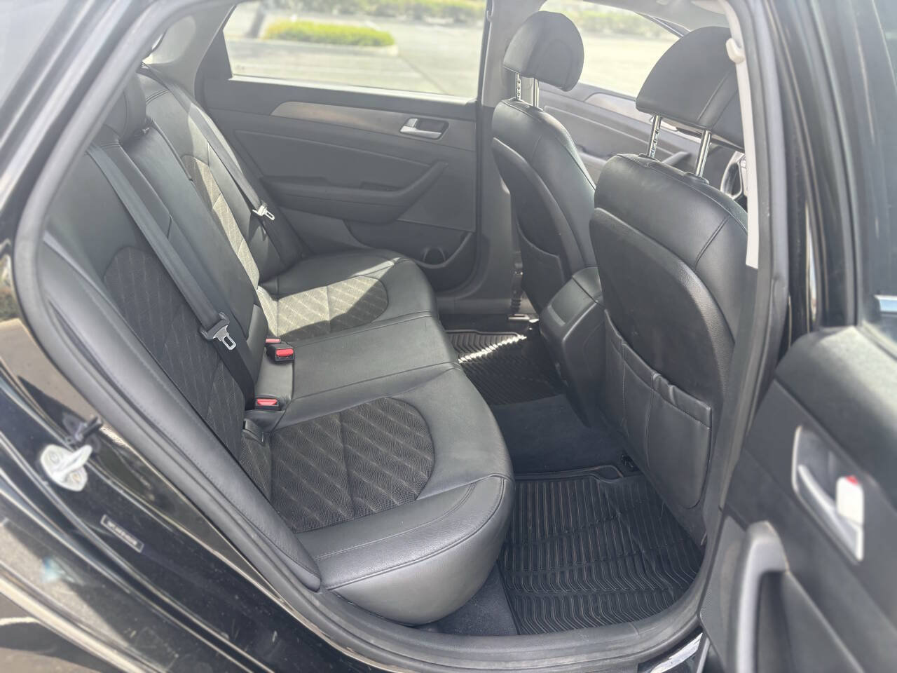 Used 2015 Hyundai Sonata Sport w/ Option Group 03 FWD image 19