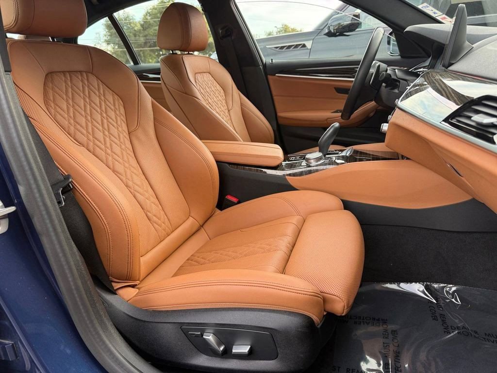 Used 2023 BMW 530i w/ M Sport Package image 28