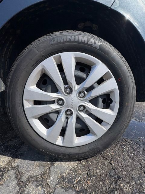 Certified 2023 Kia Soul LX image 6