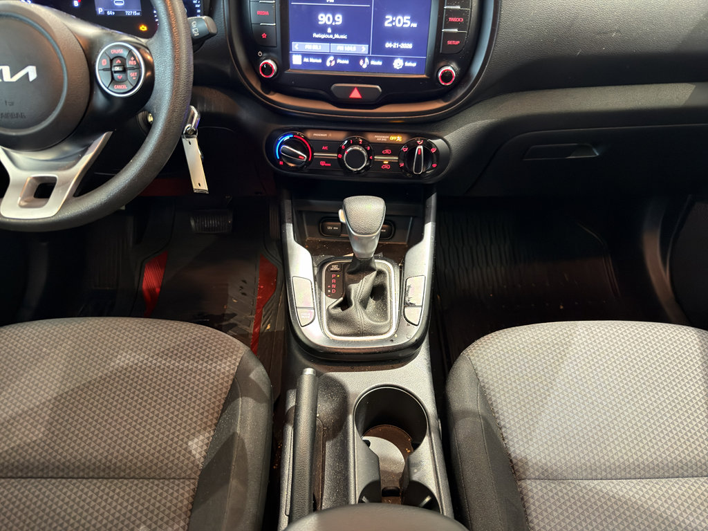 Certified 2022 Kia Soul LX FWD image 17