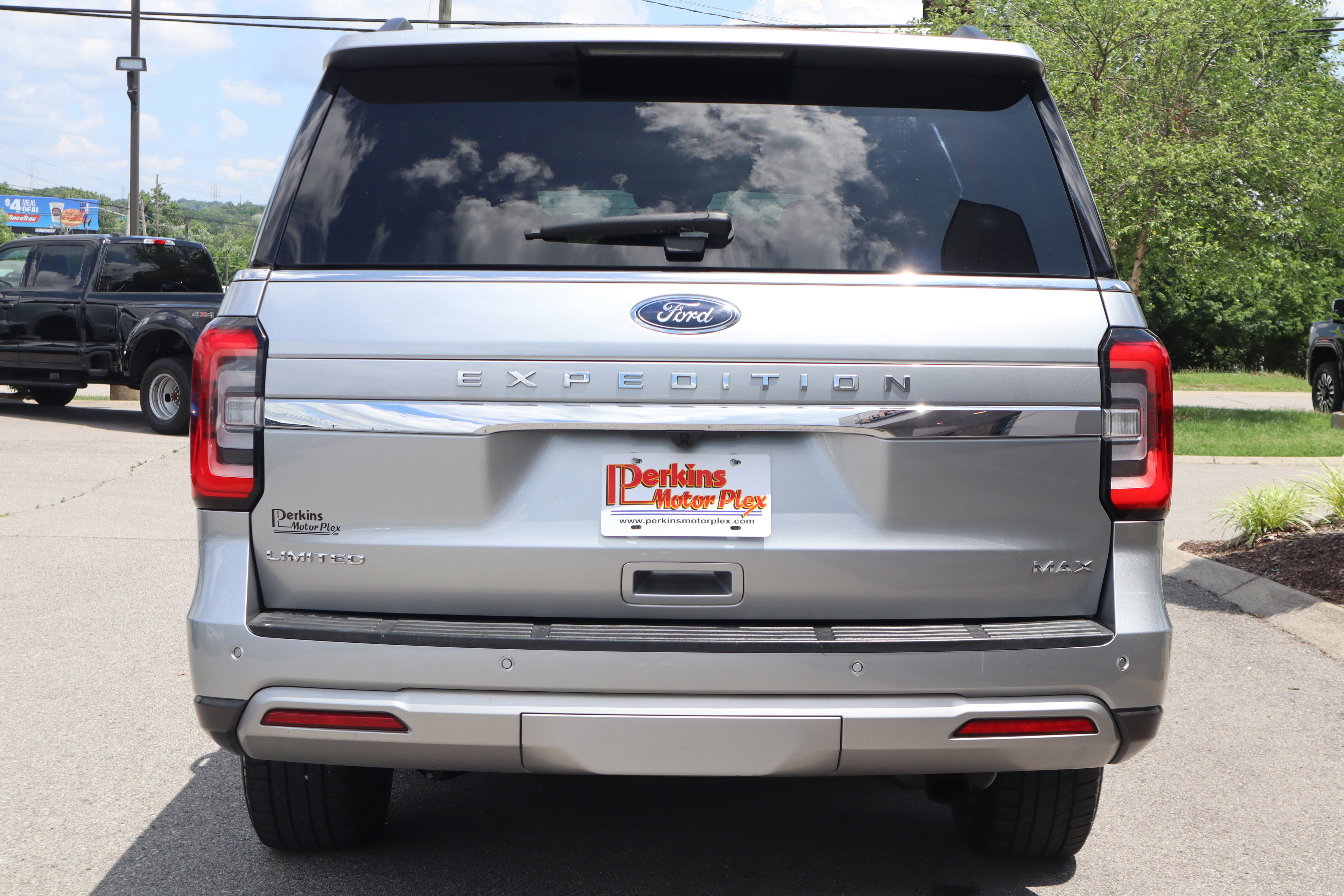 Used 2023 Ford Expedition Max Limited RWD image 8