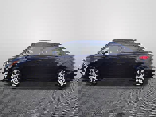 Used 2023 Toyota Corolla LE image 2