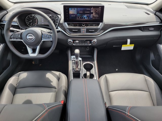 New 2025 Nissan Altima 2.5 SR w/ SR Premium Package image 23
