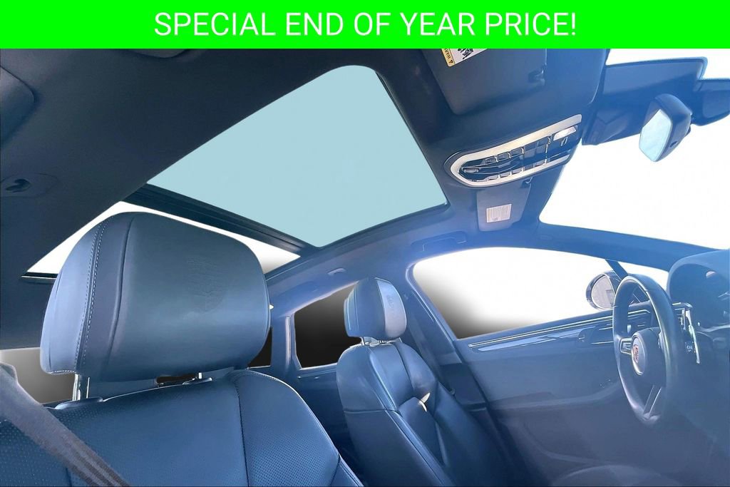 Used 2023 Porsche Macan Turbo image 27