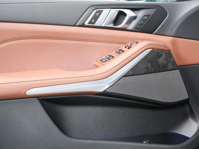 Used 2024 BMW X5 xDrive40i w/ Premium Package image 6