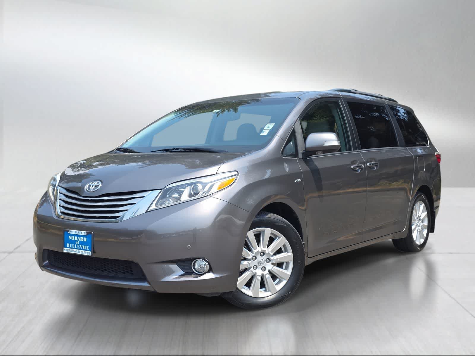 Used 2017 Toyota Sienna Limited AWD/4WD image 1