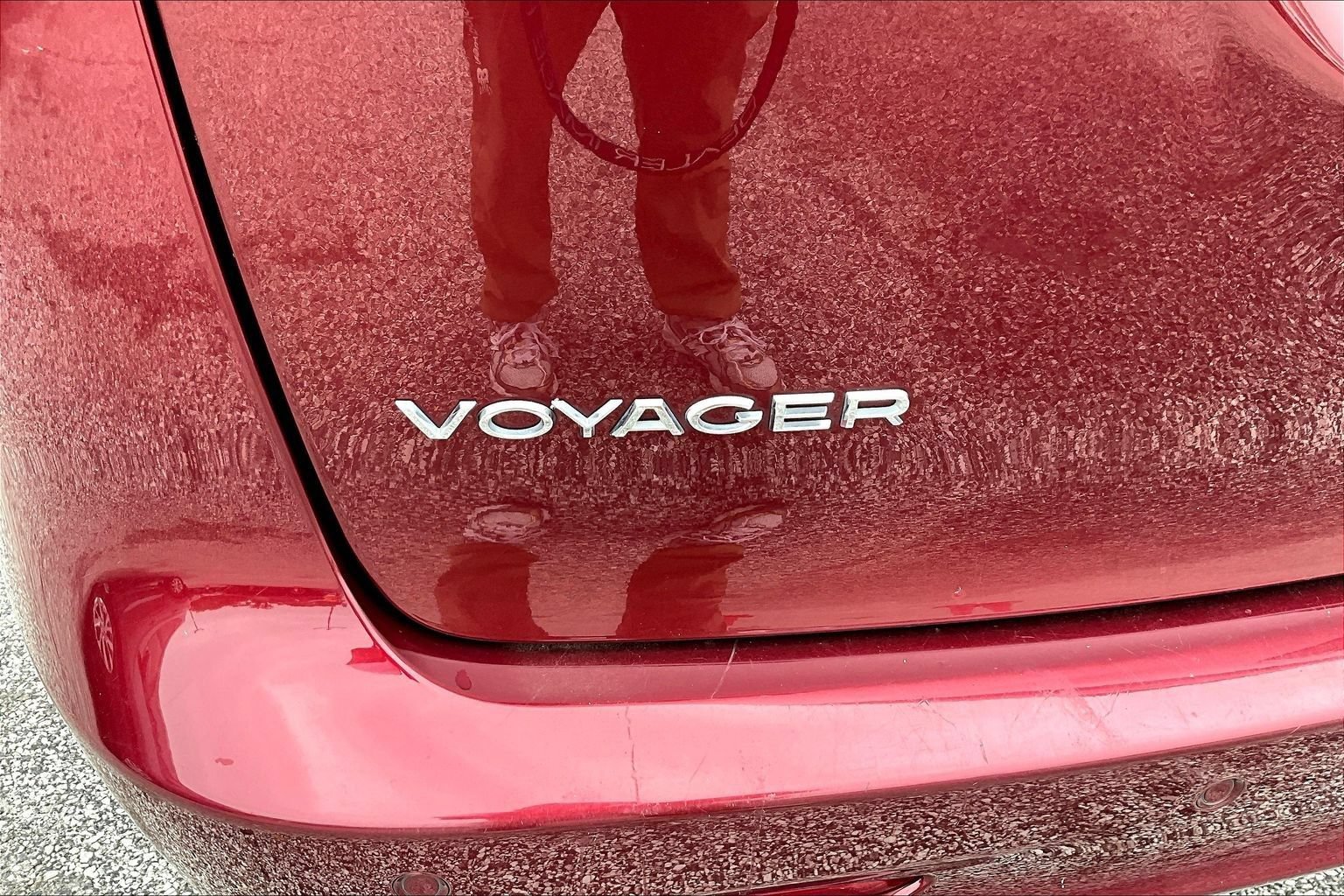 Used 2020 Chrysler Voyager LX FWD image 25