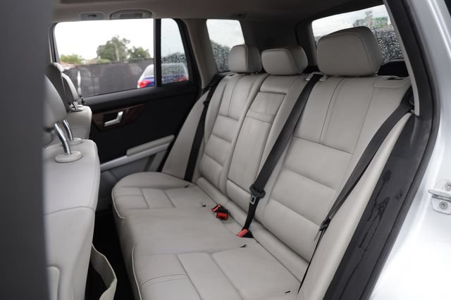 Used 2010 Mercedes-Benz GLK 350 2WD w/ Multimedia Pkg image 11