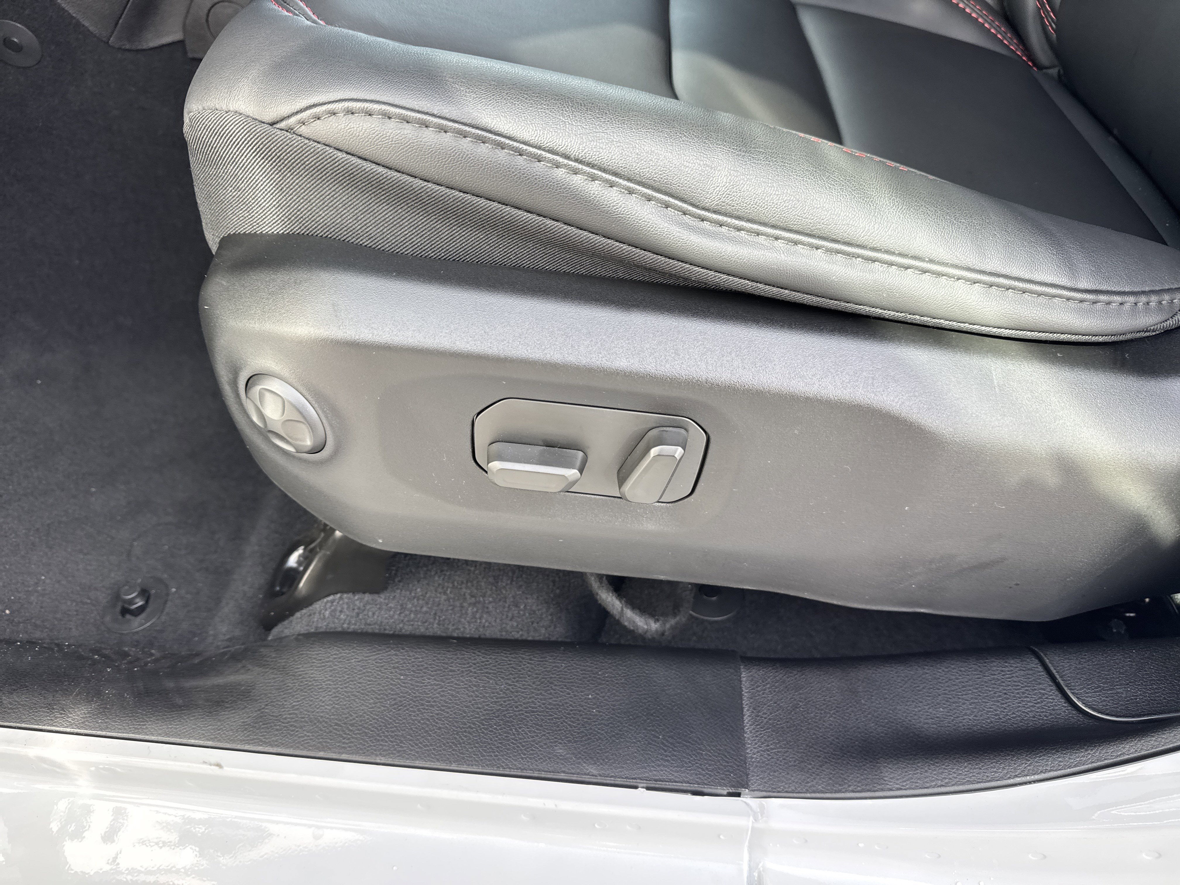 New 2026 Jeep Wrangler Unlimited Rubicon 392 image 12