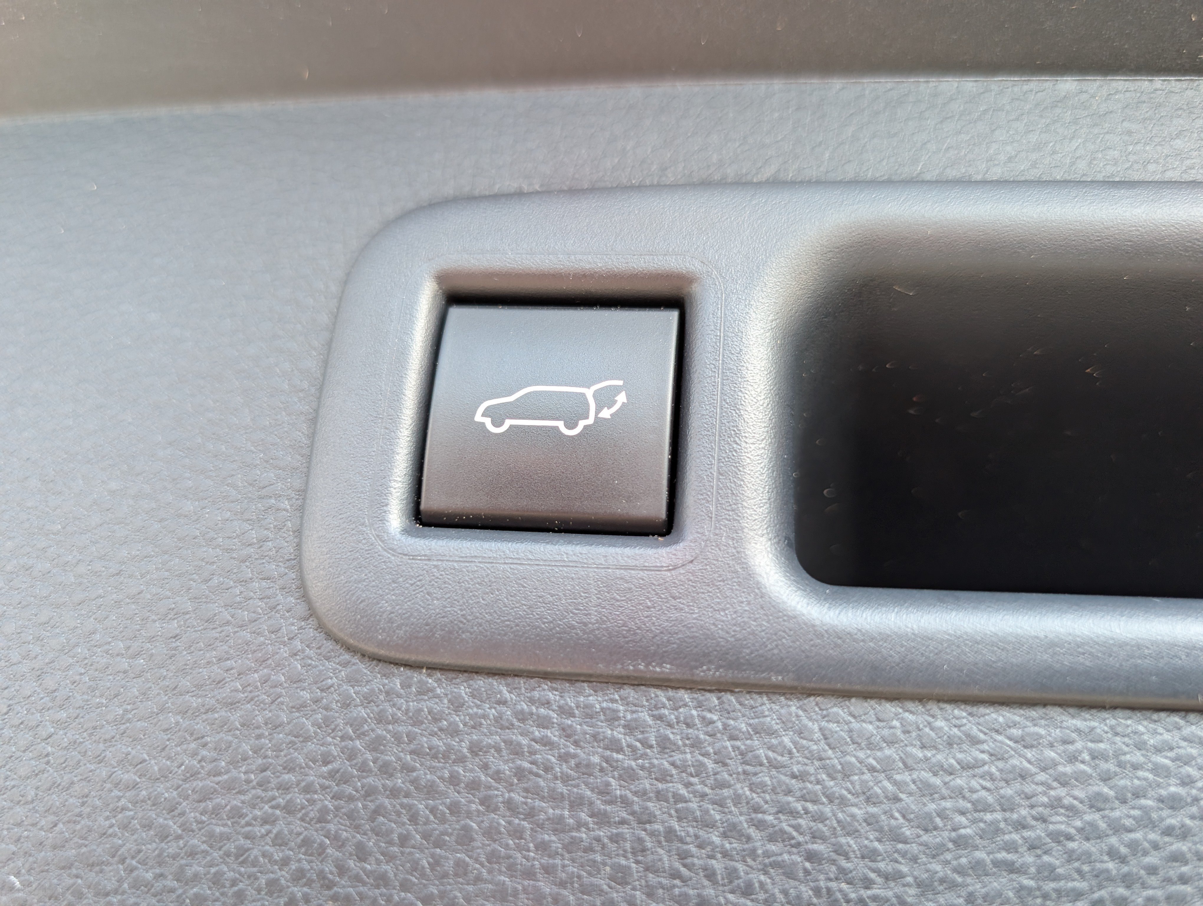 Used 2025 Toyota Highlander Platinum AWD/4WD image 14