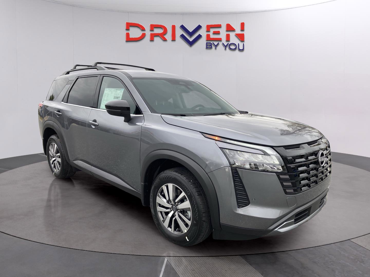 New 2026 Nissan Pathfinder SL image 7