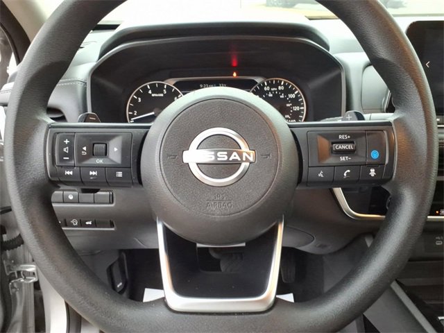 Used 2024 Nissan Rogue SV image 9