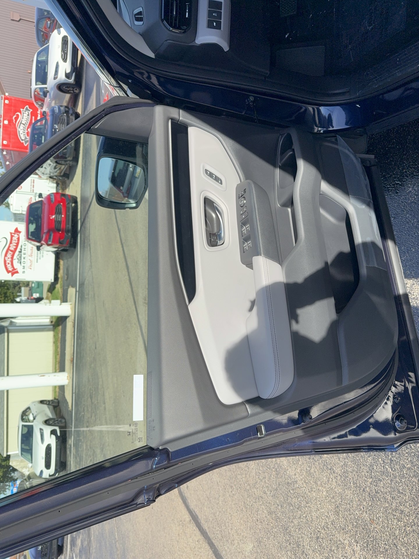 Used 2025 Honda Pilot Touring image 12