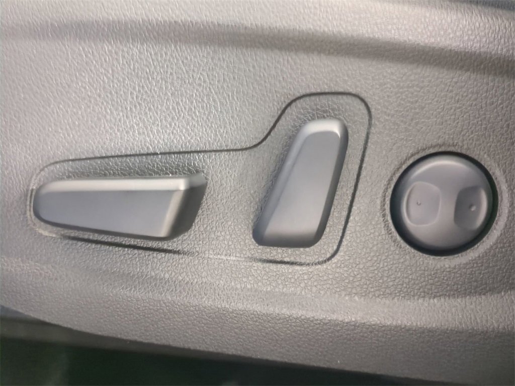 Certified 2023 Hyundai Santa Fe SEL image 23