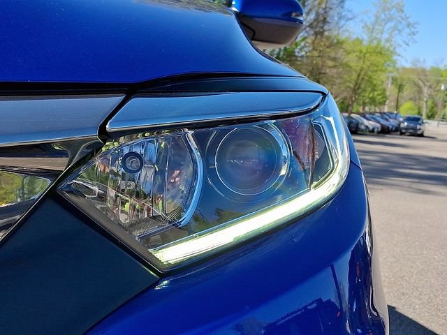Used 2022 Honda HR-V EX image 9