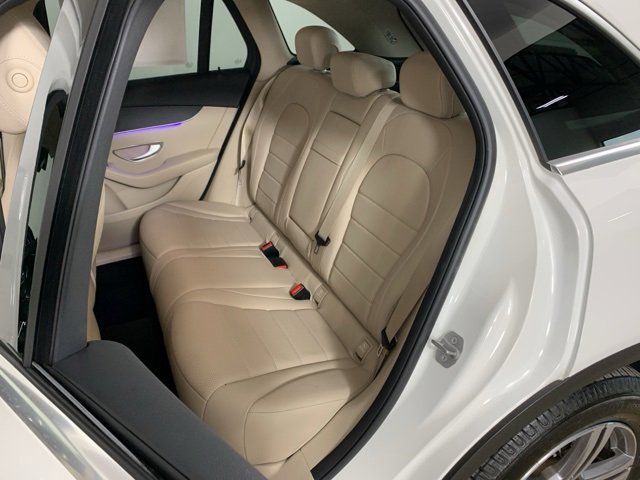 Used 2021 Mercedes-Benz GLC 300 4MATIC image 32