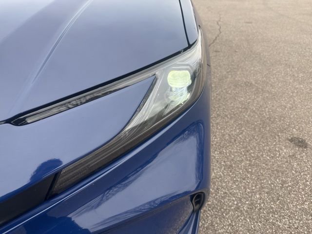 Used 2025 Toyota Camry LE image 9