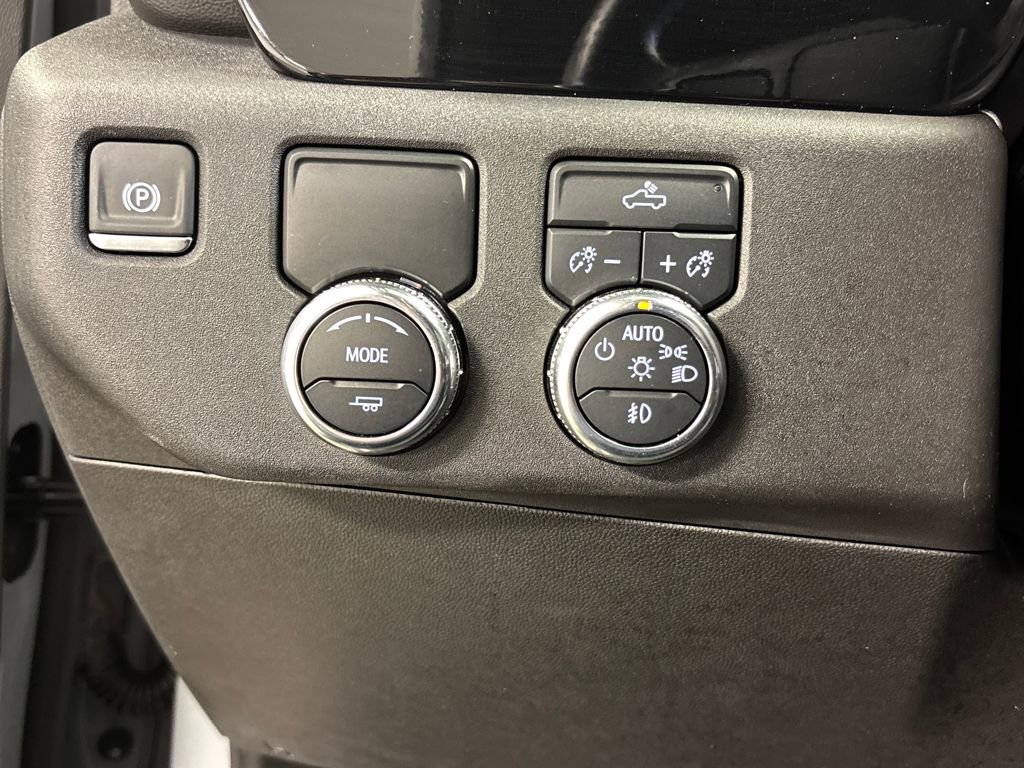 Used 2024 GMC Sierra 1500 Elevation image 32