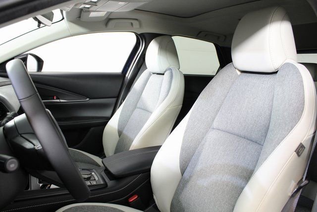 New 2026 MAZDA CX-30 Aire Edition image 13