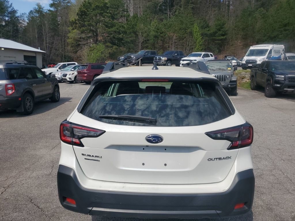 Used 2023 Subaru Outback 2.5i image 7