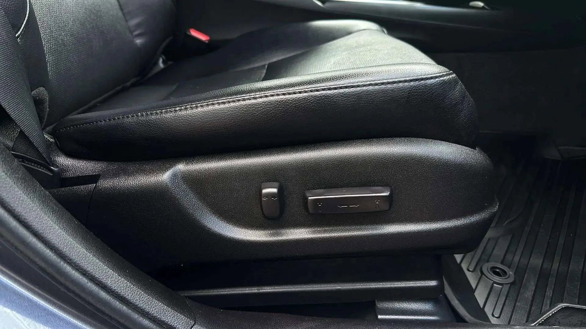 Used 2018 Acura RDX AWD w/ Technology Package image 22