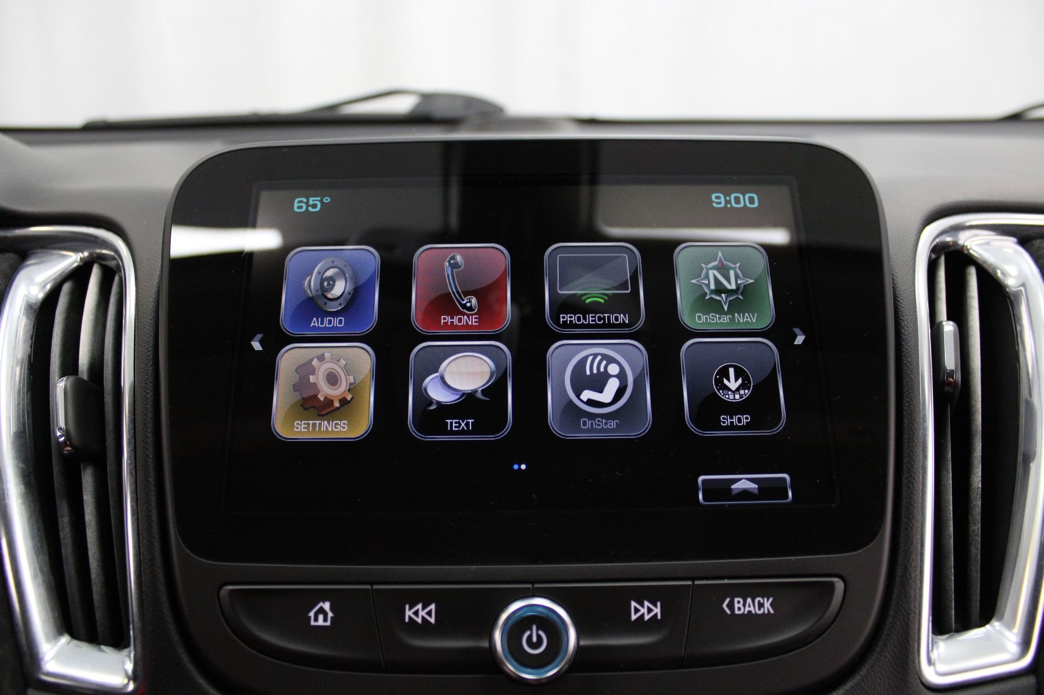 Used 2018 Chevrolet Malibu LT image 37