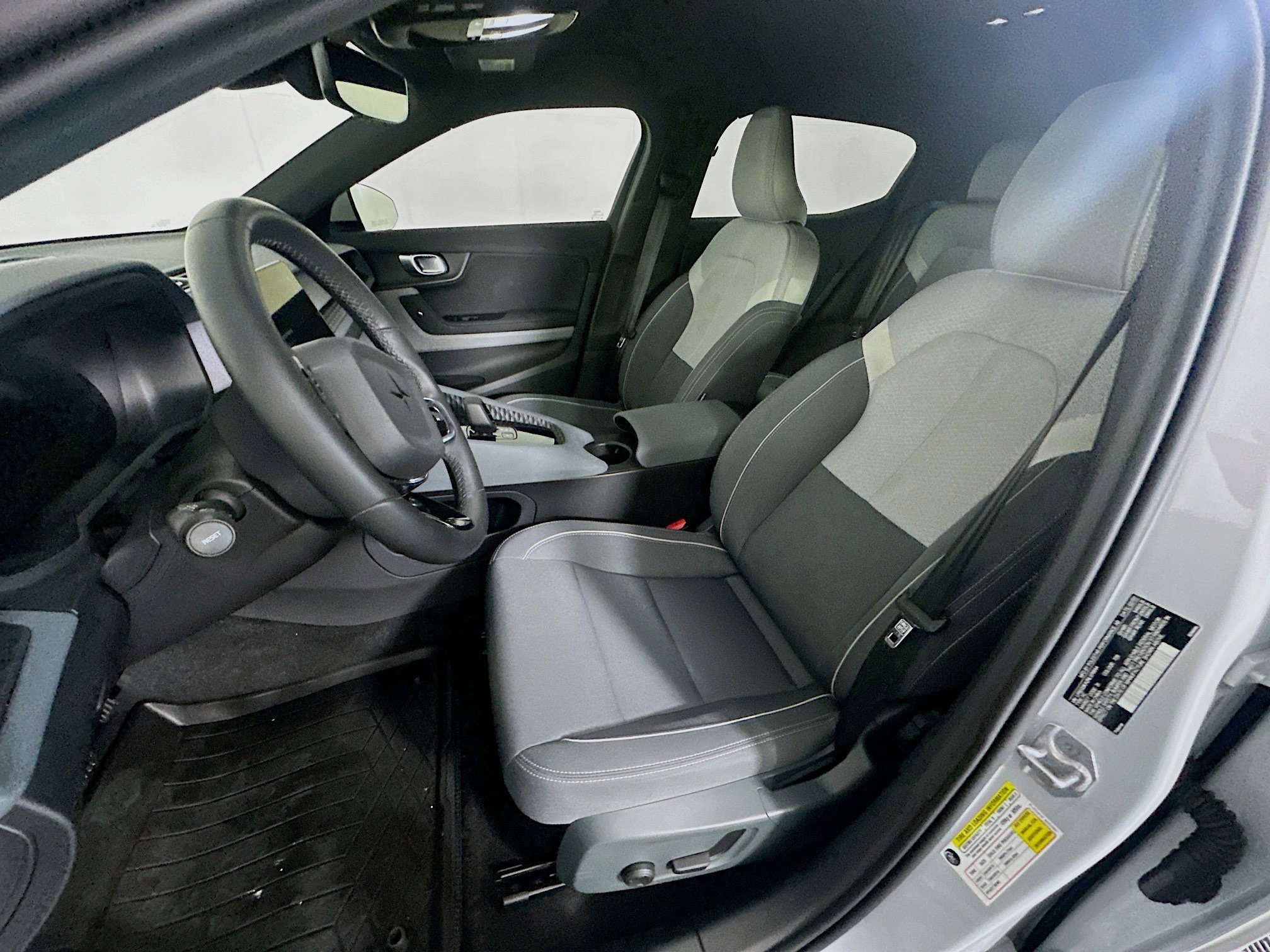 Used 2022 Polestar Polestar 2 image 13