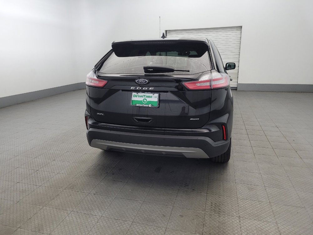 Used 2023 Ford Edge SEL image 7