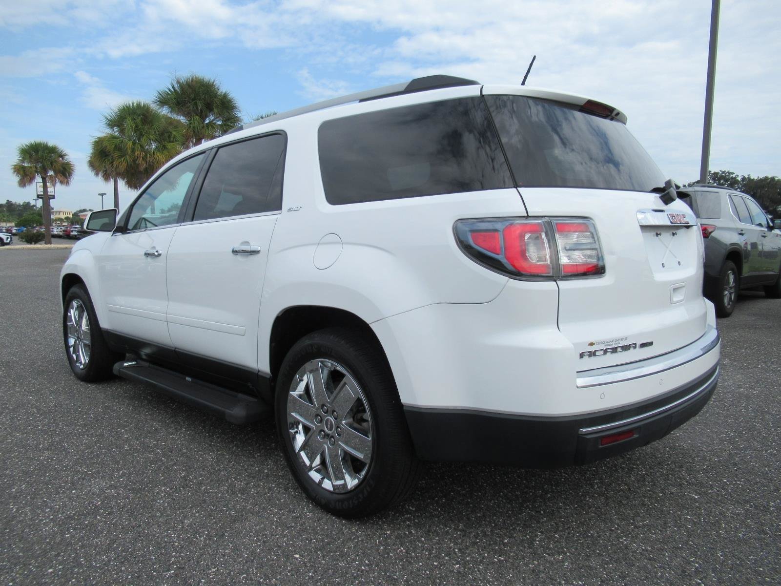 Used 2017 GMC Acadia Limited SLT FWD image 5