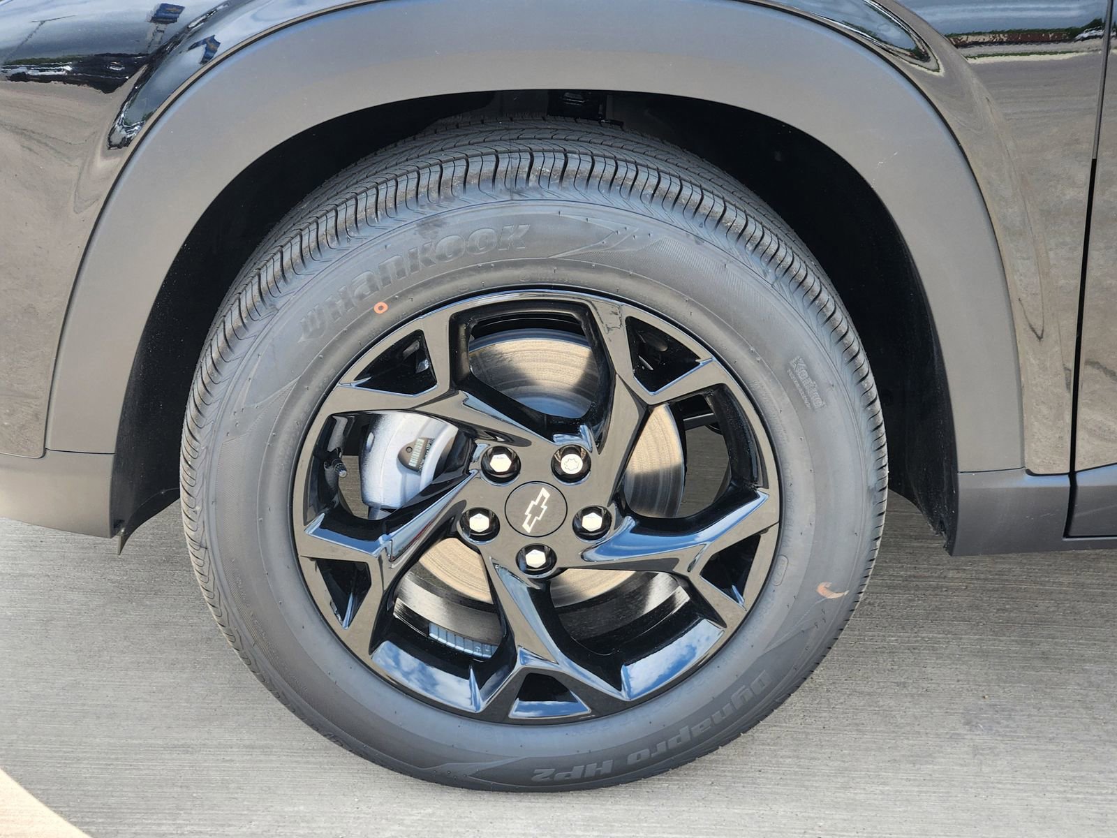 New 2026 Chevrolet Trax LT w/ Driver Confidence Package FWD image 11