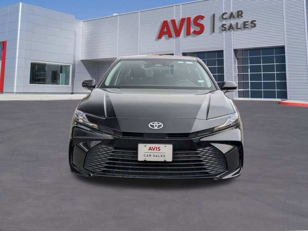 Used 2025 Toyota Camry LE image 10
