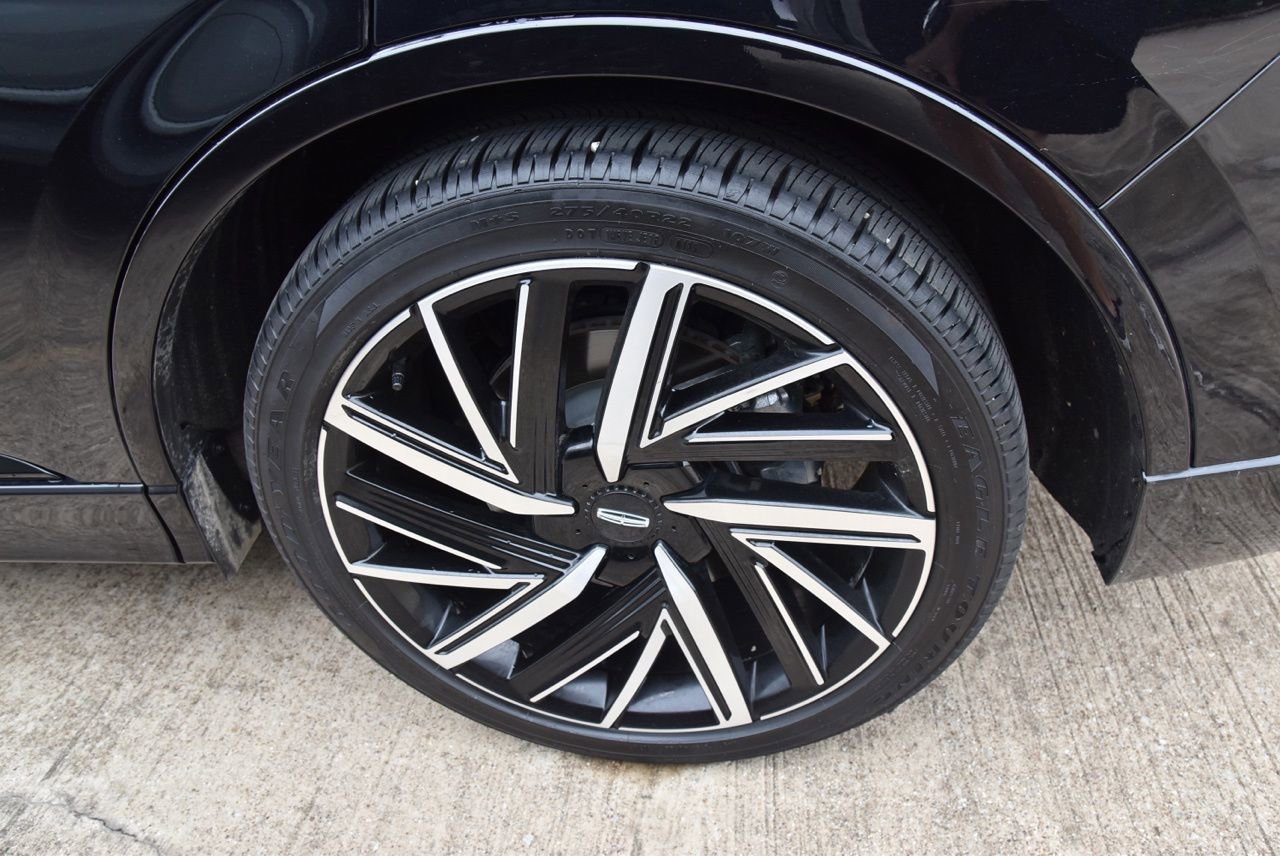 Certified 2025 Lincoln Aviator Black Label w/ Jet Appearance Package AWD/4WD image 10