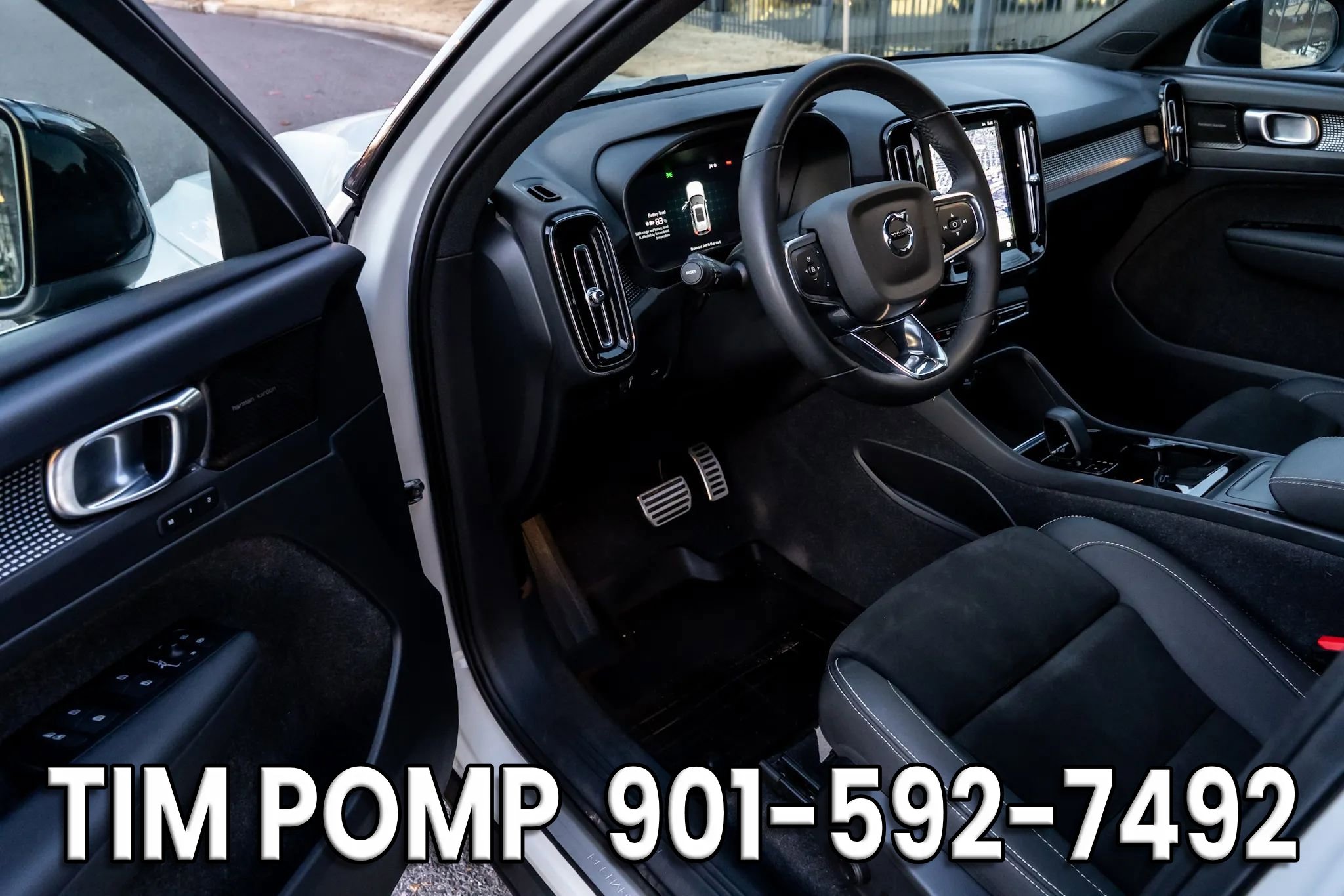 Used 2022 Volvo XC40 P8 Recharge Ultimate image 10