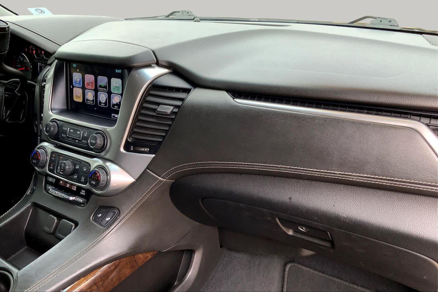 Used 2020 Chevrolet Suburban LT AWD/4WD image 18