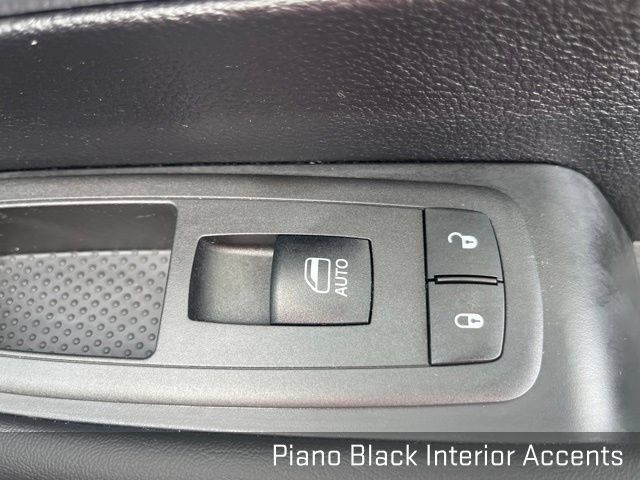 Used 2022 Chrysler Pacifica Touring-L w/ S Appearance Package AWD/4WD image 45