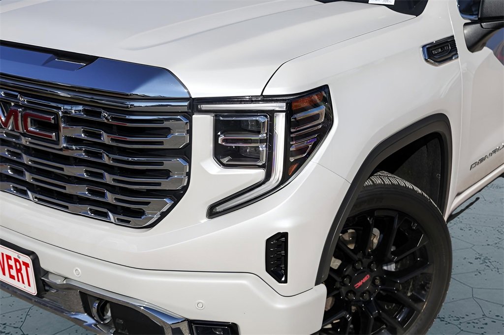 Used 2022 GMC Sierra 1500 Denali image 3
