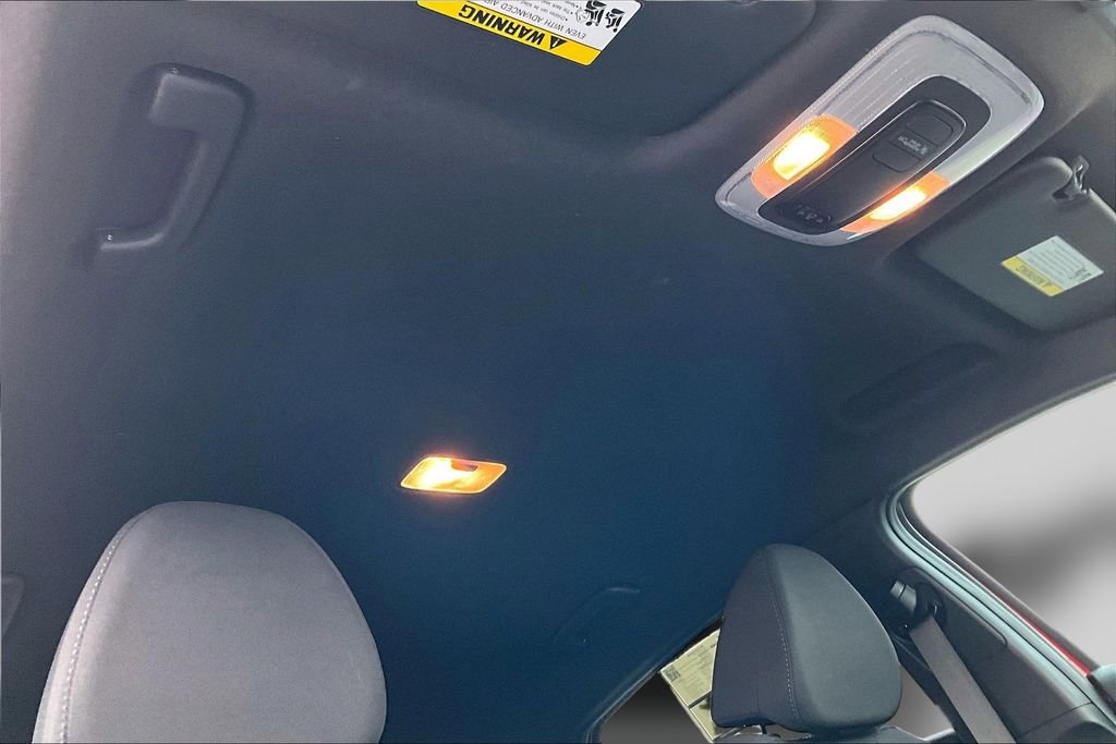 Used 2025 Hyundai Elantra Sport image 22