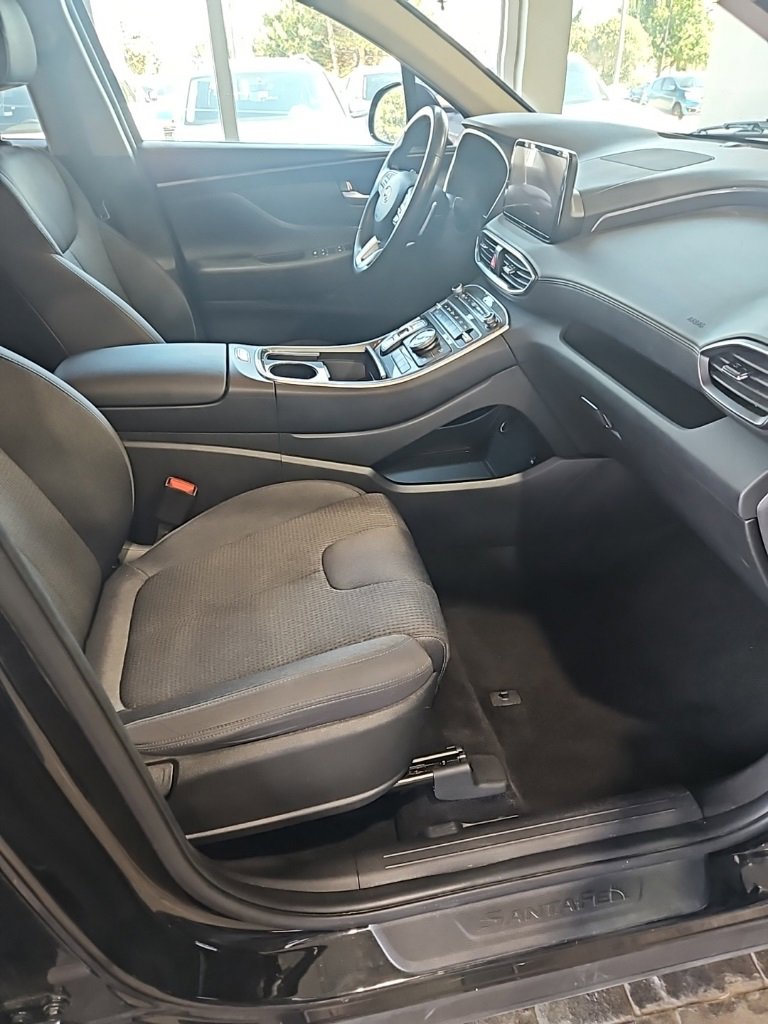 Used 2023 Hyundai Santa Fe SEL image 13