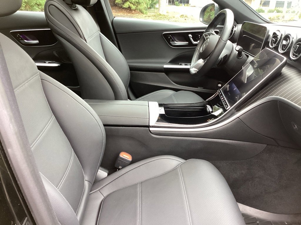 Used 2024 Mercedes-Benz C 300 4MATIC Sedan image 5