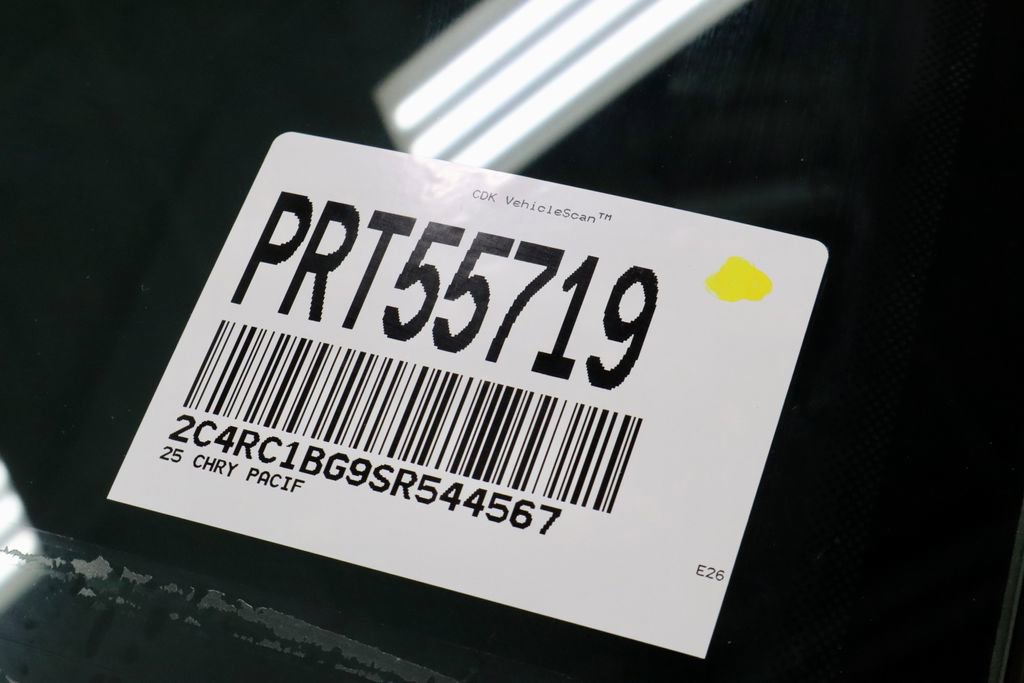 Used 2025 Chrysler Pacifica Select FWD image 35